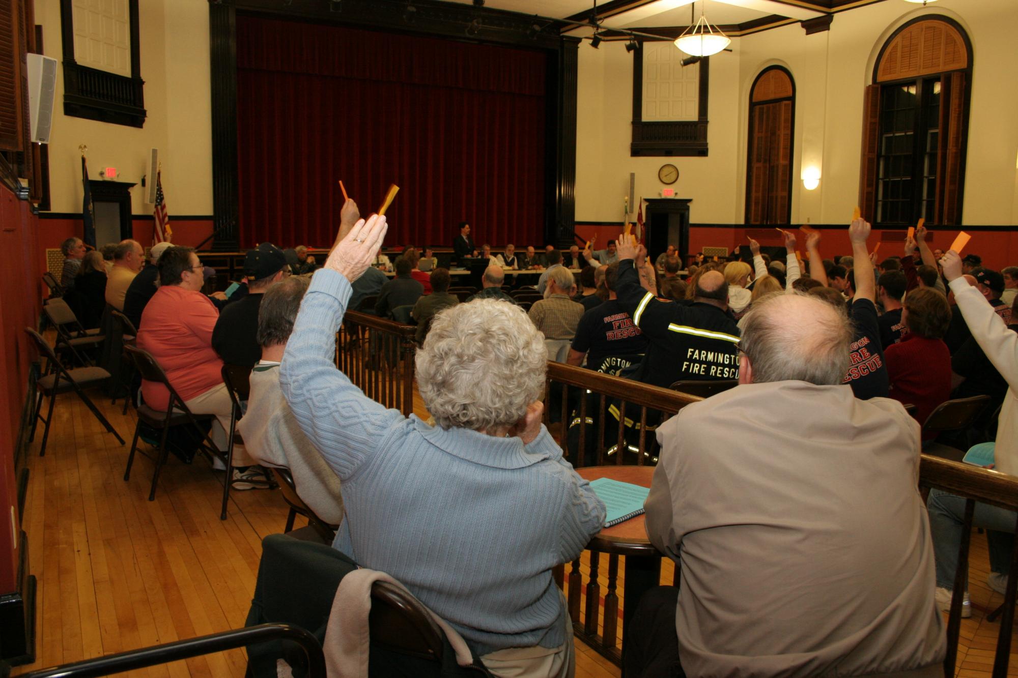 Farmington town meeting